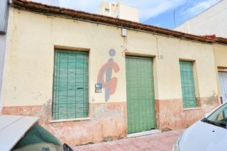 Casa en Avenida pa�s valenciano 88. Vivienda en planta baja en pleno coraz�n de guardamar del segura