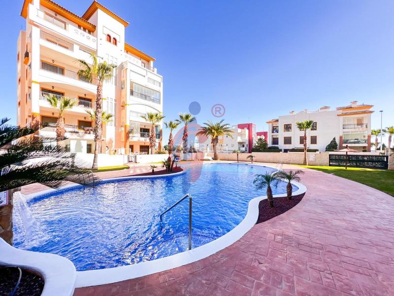 Foto 3c82cbf7-a3ab-4c4e-9991-494b102bc3df. Appartement dans calle callosa 39 dans Los Secanos Guardamar del Segura