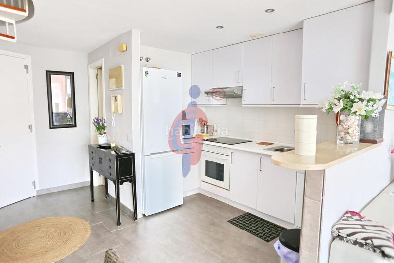 Foto 64796f76-4a1c-4acd-bb43-13c96a367a23. Attique dans calle médico basilio paredes 15 dans Puerto Deportivo Guardamar del Segura