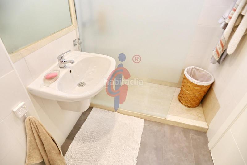 Foto 9ed79436-1a33-4a39-a501-cb59f945c32c. Attique dans calle médico basilio paredes 15 dans Puerto Deportivo Guardamar del Segura