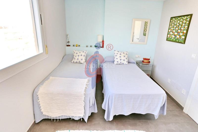 Foto d68d7dff-cbdf-416b-910e-4ee3cde4633e. Attique dans calle médico basilio paredes 15 dans Puerto Deportivo Guardamar del Segura