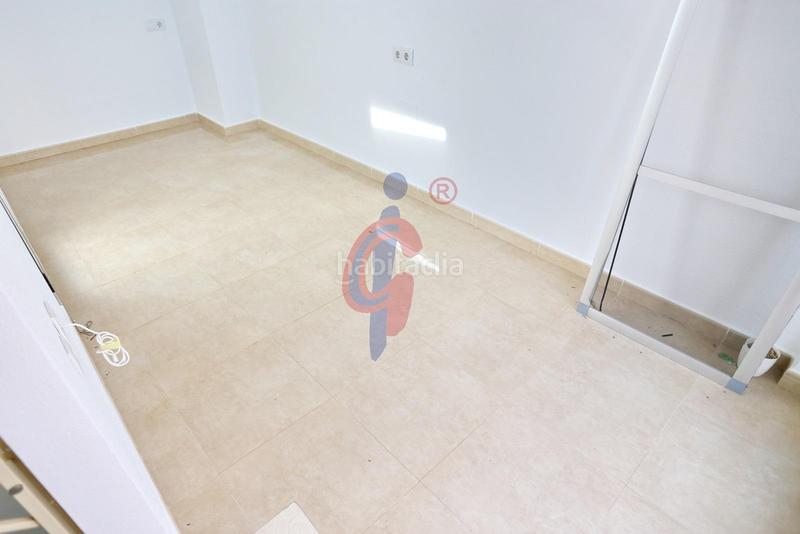 Foto 6ec8e645-bd00-4498-b7e1-064c99e85b96. Reihenhaus in avenida cortes valencianas 133 in Los Secanos Guardamar del Segura