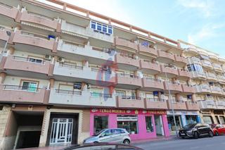 Affitto Piccolo appartamento in Calle baleares 8. Oportunidad para alquilar apartamento con plaza de garaje con vi