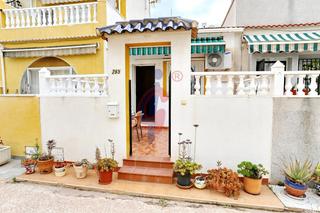 Casa a Calle litzs  265. Bungalow de un dormitorio en la siesta!