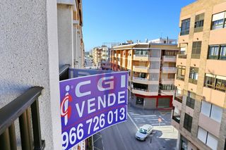 Apartament a Calle cartagena 9. Descubre tu nuevo hogar en guardamar del segura!