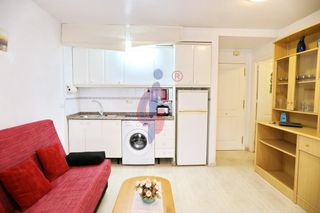 Pis a Calle hermanos bazán 4. Vivienda de un dormitorio en el edificio las viñas, en guardamar