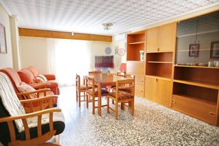 Lloguer Apartament a Calle federico garcía lorca 32. Vivienda de tres dormitorios en alquiler!
