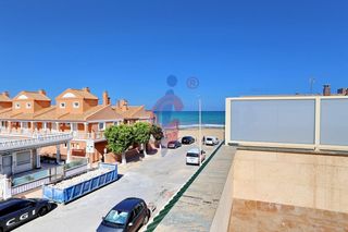 Casa a Avenida avenida de los holandeses 3. Increíble oportunidad! bungalow adosado con garaje en la mata a