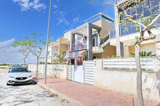 Apartament a Calle felip de togores 12. Apartamento de lujo en planta baja con terraza  urbanización los