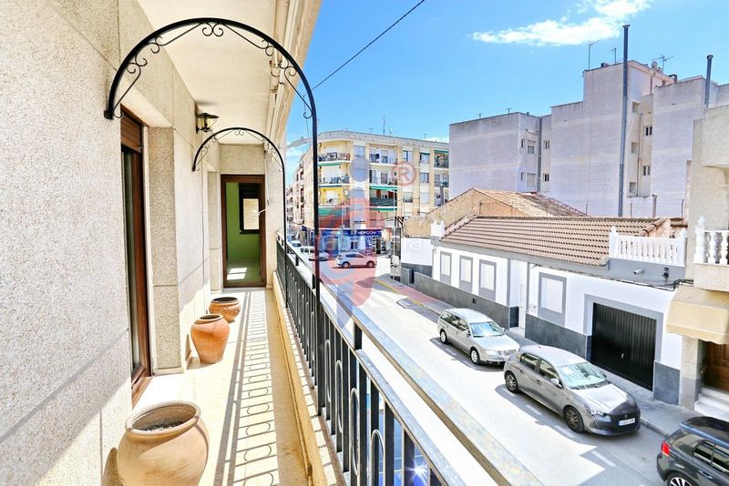 Foto 7b039c9e-f403-497c-bb09-fdb6a829fc25. Casa a calle santos abdón y senén 2 a Almoradí