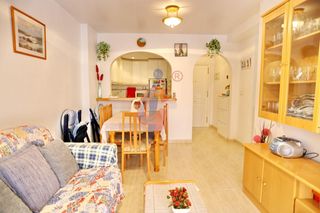 Apartament a Calle hermanos bazán  4. Apartamento de dos dormitorios con trastero en venta en las viña