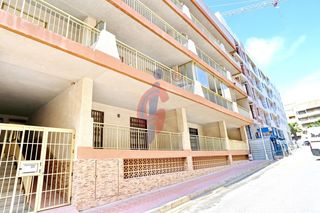 Planta baixa a Calle valle inclán 3. Planta baja de tres dormitorios a 150 metros de la playa centro,