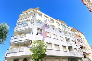 Location Appartement  Calle manuel lucas macià 1. Acogedor piso de dos dormitorios en alquiler anual en zona de la