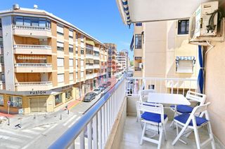 Apartament a Calle cartagena 19. Piso en venta en el centro de guardamar del segura, junto a la p
