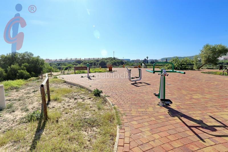 Foto 50b358d2-6fb0-426f-acaa-480690dc5524. Geschäftsraum in calle pintor antonio lopez 13 in Guardamar del Segura