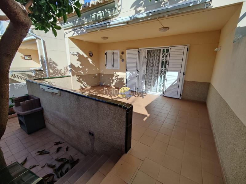 Foto 60d91b38-fccf-402f-975f-173a9c24123e. Doppelhaus mit parking in Corinto-Almardà Sagunt