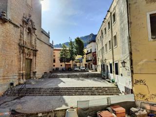 Casa a Centro-El Castillo. Gran oportunidad, para vivir o negocio