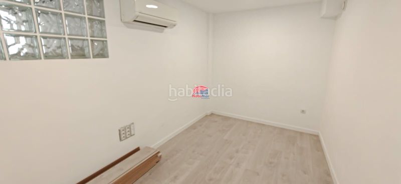 Foto 530dcc8d-f04d-4c0d-bae6-ebdfc2c1e5f2. Local comercial a Centro-El Castillo Sagunt