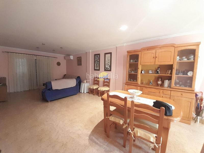 Foto 1d74117a-e15a-47d3-b6d3-e8178b31e361. Casa a schiera con parcheggio in Corinto-Almardà Sagunt