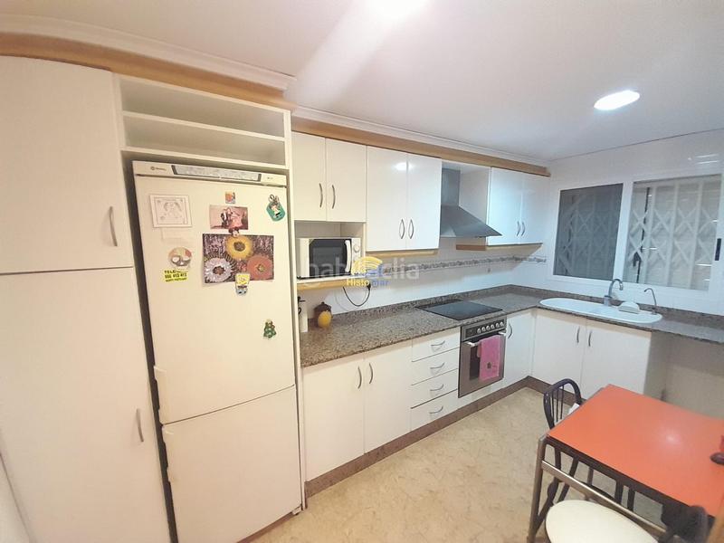 Foto 63f68b4f-88d3-4270-9ead-f666fc79455b. Casa a schiera con parcheggio in Corinto-Almardà Sagunt