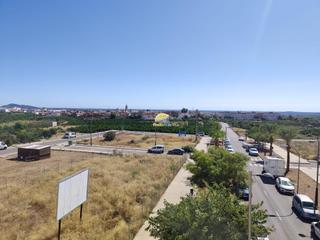 Pis a Quart de les Valls. Vivienda esquinera en quart de les valls