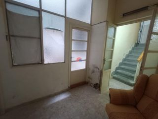 Business premise in Centro-El Castillo. Local en el centro de sagunto por 70,000