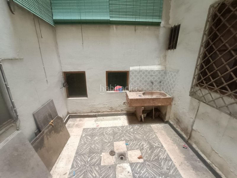 Foto d90ada34-d8c3-4c85-9d76-18c3104840f2. Local comercial a Centro-El Castillo Sagunt