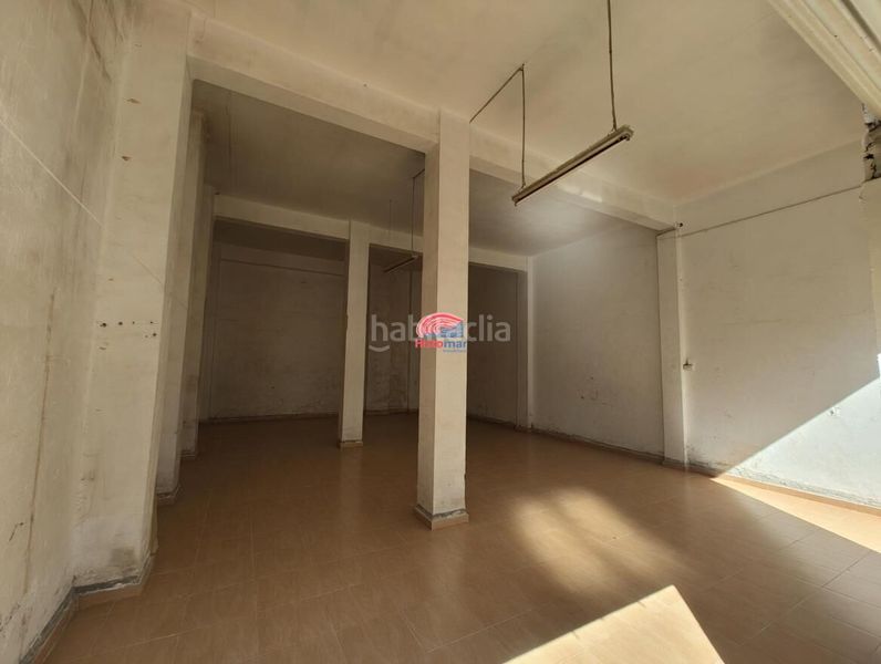 Foto 03fa1aaf-ca8a-4dd0-b69f-dbd7d5b00a9b. Local comercial a Avenida de Abril-9 de Octubre Sagunt