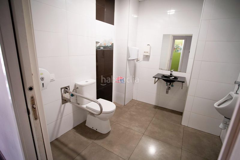 Foto 0ab8fb69-52b3-4d95-b6f5-47149061bed5. Local comercial a Antiga Moreira Sagunt