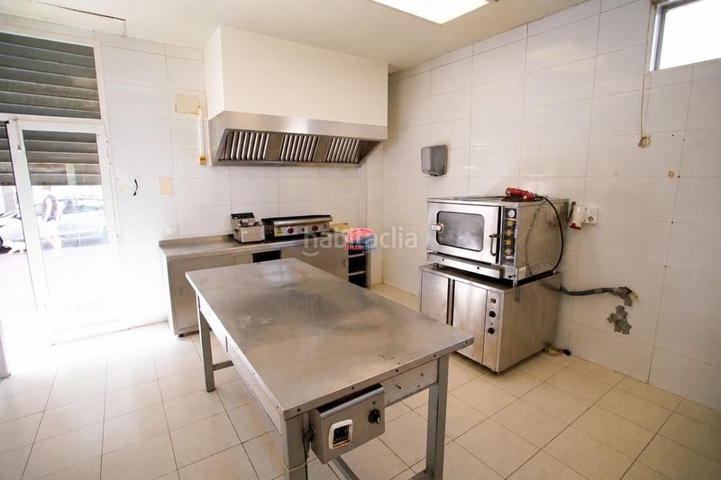 Foto 9bb1b7f5-0ab1-4865-9853-ece329f5910e. Local comercial a Antiga Moreira Sagunt