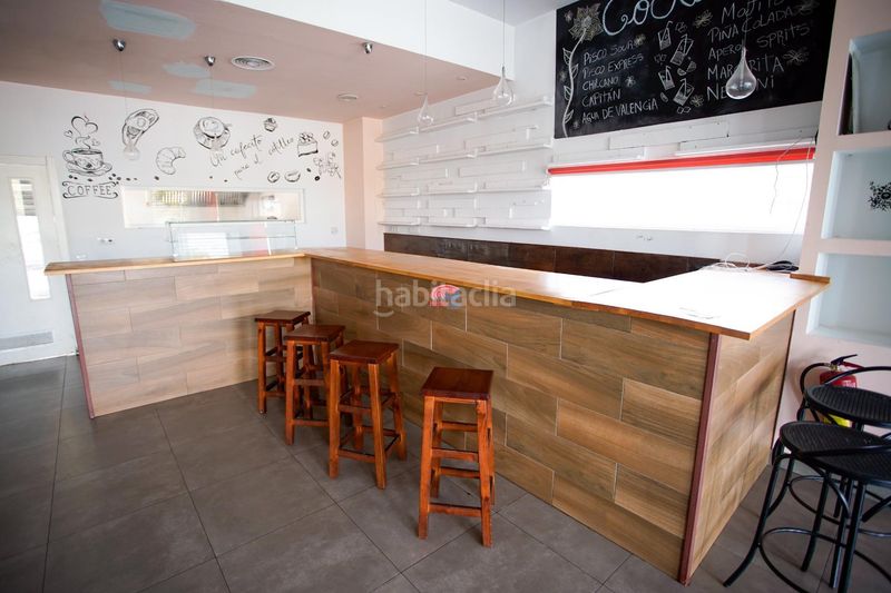 Foto aa50b568-b36f-45d3-8eef-2daf6e452272. Local comercial a Antiga Moreira Sagunt