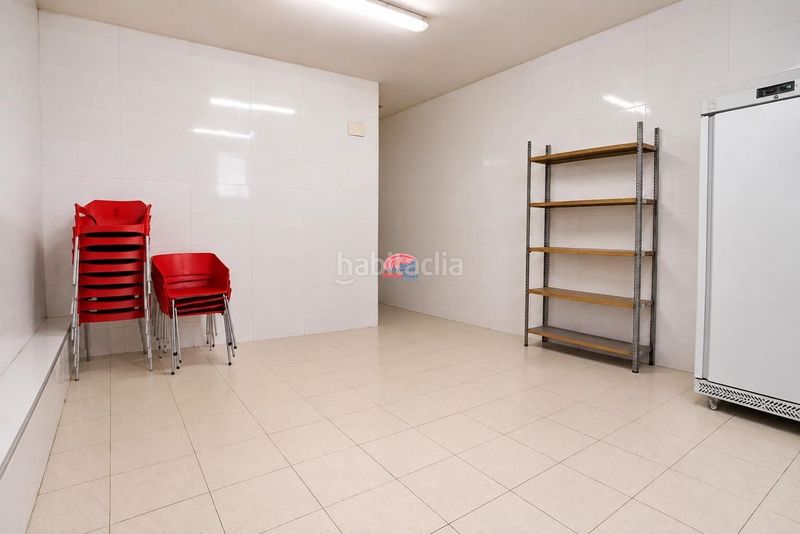 Foto b20489ca-1801-45b9-aa38-9d5202ae4480. Local comercial a Antiga Moreira Sagunt