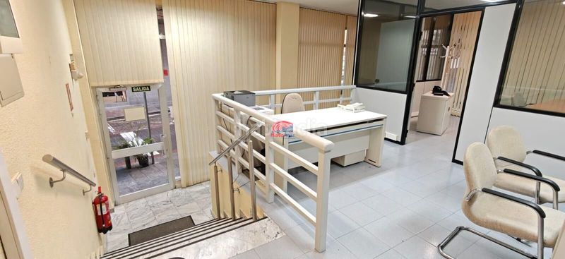 Foto 1c069e28-b54e-4638-9835-1a12e41d7ea6. Local comercial a Centro-El Castillo Sagunt
