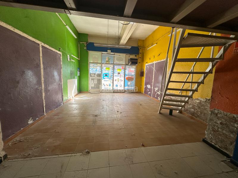 Foto dd9e68a6-24a4-4fe5-ad68-547b5a328440. Location local commercial dans Mariola Lleida