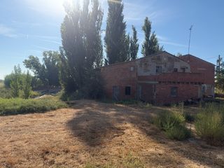 Mas  Carrer bell-lloc. Parcela rustica con casa urbana