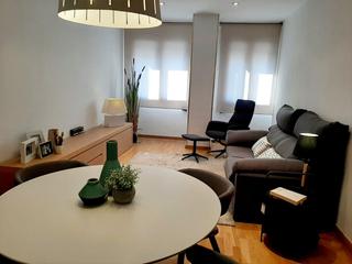 Etagenwohnung in Carrer de les Corts Catalanes