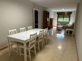 Miete Etagenwohnung  Plaça d'espanya. Piso estudiantes 4 hab 3 baños plaza españa