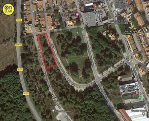 Wohngrundstück in Calle dr fco javier irurita 53. 11 parcelas urbanas para construir casas adosadas