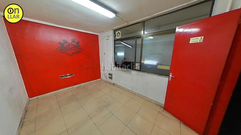 Foto 3c10edf2-1a54-4e45-9e3d-b4b9a33bd552. Locale commerciale in Montornès del Vallès