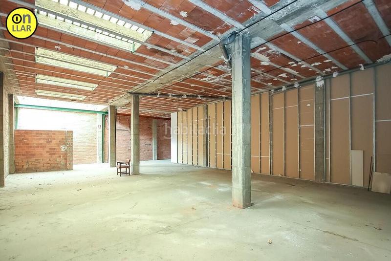 Foto b1bd2631-51cb-41b9-92e0-f18d9dfcb407. Local commercial dans Font Verda Granollers