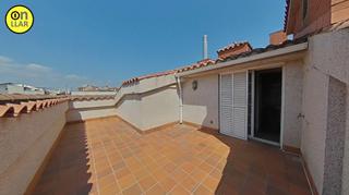 Pis a Centre-Eixample-Can Llobet. Dplex 3 habitaciones, 1 pk, 1 trastero, 1 terraza