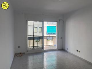 Location Appartement à Franqueses del Vallès (Les). Piso 4 dormitorios con balcón clleida