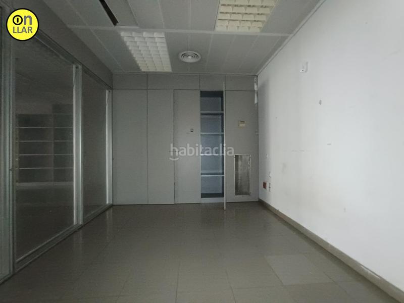 Foto a56dfa99-2371-4ae2-8eb9-a93757360933. Locale commerciale in Joan Prim Granollers