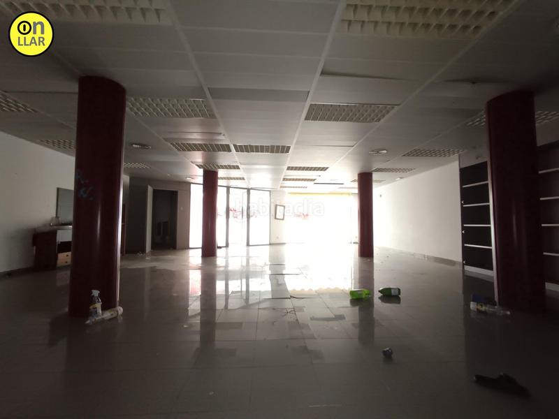 Foto e894297a-edbc-49d8-b86f-f8ad6b3d60c5. Locale commerciale in Joan Prim Granollers