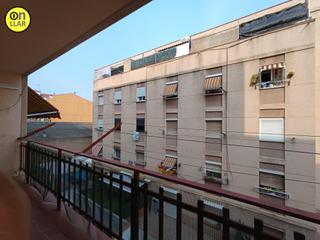 Appartamento  Carrer sant salvador. Amplio y luminoso piso en ripollet  oportunidad de inversión