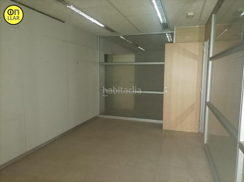 Foto 0ae8542e-dfc0-4c6e-9f33-77e6c5644b84. Business premise in Montornès del Vallès