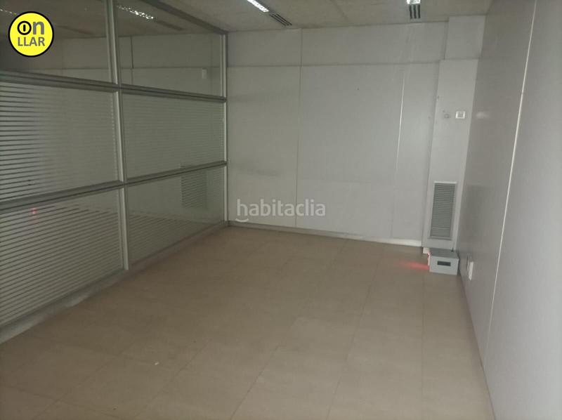 Foto ab1f5ff7-ebff-4d5b-ac35-b60d65719db1. Business premise in Montornès del Vallès