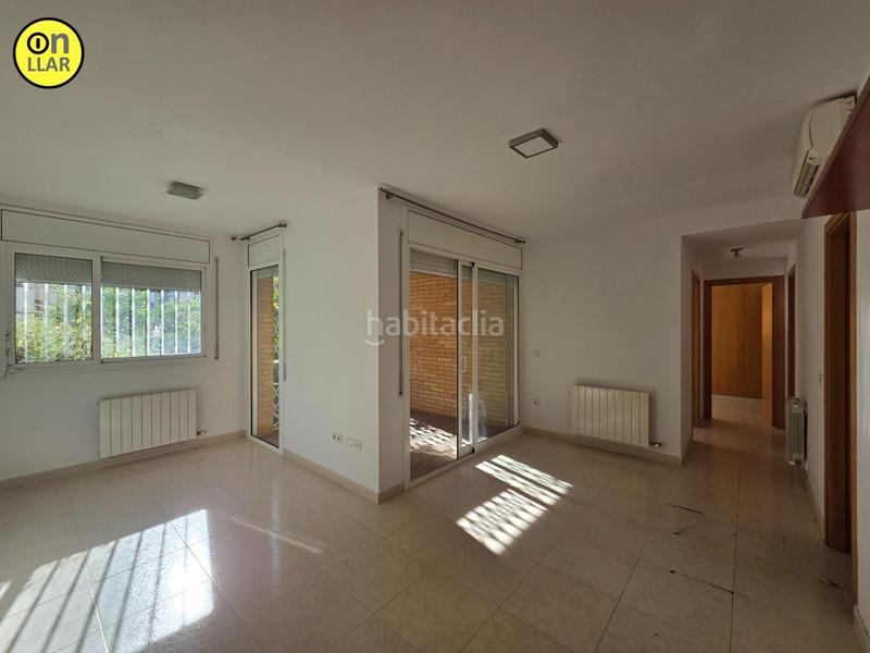 Foto 35ce3c8b-5796-4dcc-b3b8-118944843405. Piso  en venta en avda. cossetania, 7981, , tarragona en Calafell