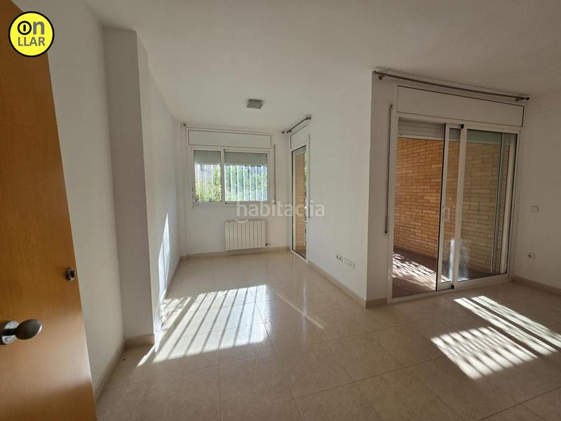 Foto 5c2f3ffb-3b69-40d3-bce4-82441294456a. Piso  en venta en avda. cossetania, 7981, , tarragona en Calafell