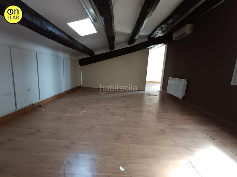 Foto 411dc01d-bbd0-4b75-8633-0d80c74e3da4. Piso amplio y luminoso piso carretera cardona en Manresa